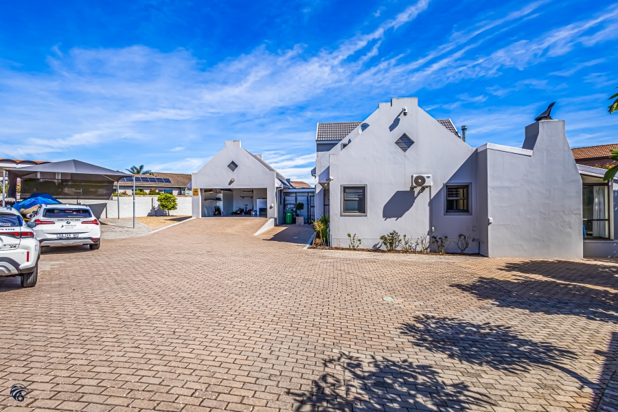 3 Bedroom Property for Sale in Myburgh Park Western Cape